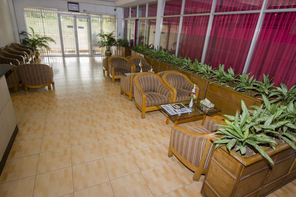 Laurel Hotels Ltd. Dhaka Buitenkant foto