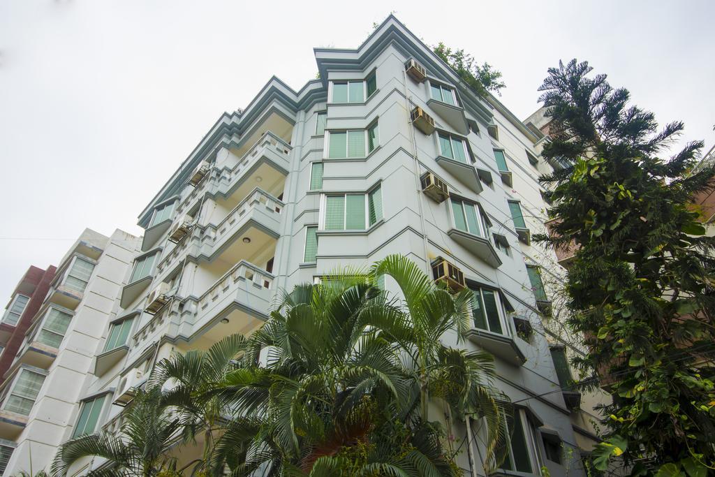 Laurel Hotels Ltd. Dhaka Buitenkant foto