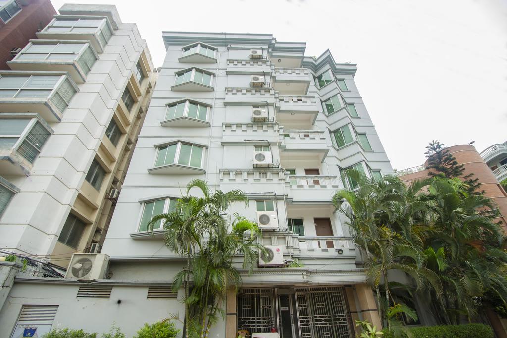 Laurel Hotels Ltd. Dhaka Buitenkant foto