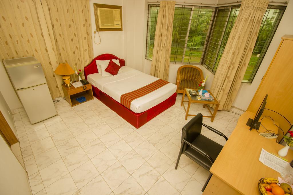 Laurel Hotels Ltd. Dhaka Buitenkant foto