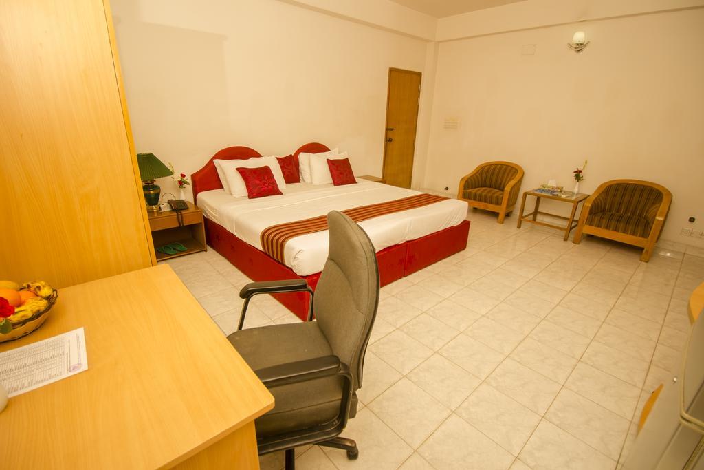 Laurel Hotels Ltd. Dhaka Kamer foto